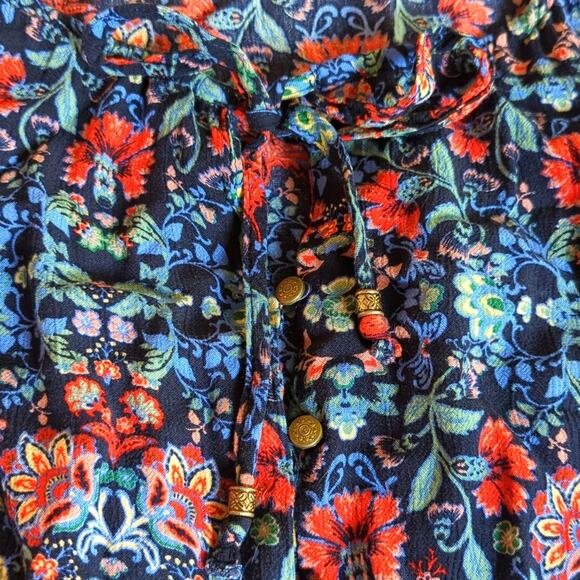 American Eagle Outfitters Off The Shoulder Floral Boho Keyhole Romper - Picture 3 of 6